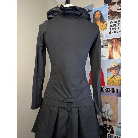 Gothic Ruffle Blouse - Picture 6 of 8